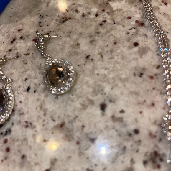 Pageant/prom necklace - Picture 4 of 4